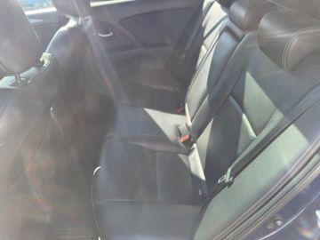 Toyota Avensis - 12