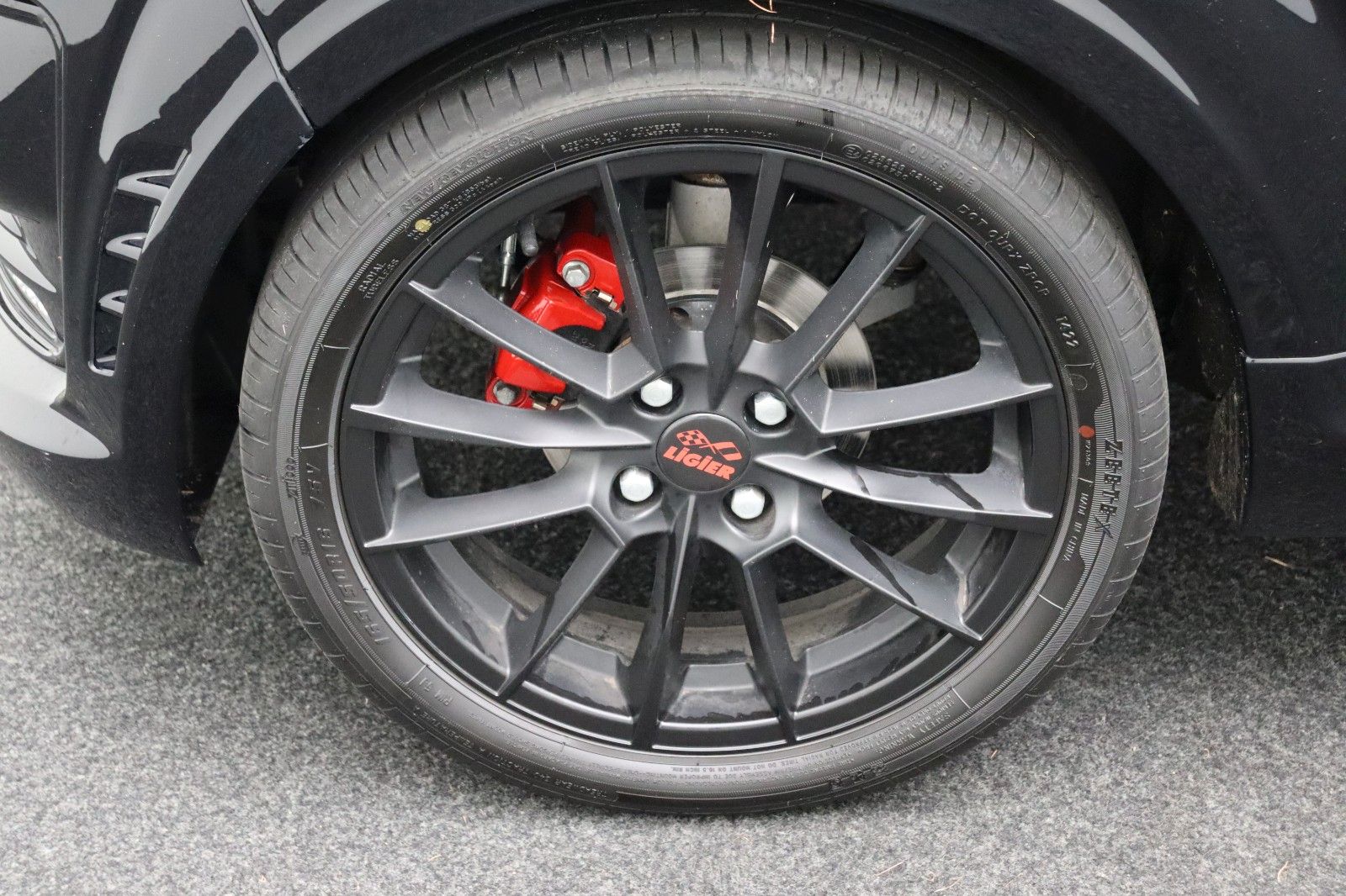 Fahrzeugabbildung Ligier JS 50 Ultimate