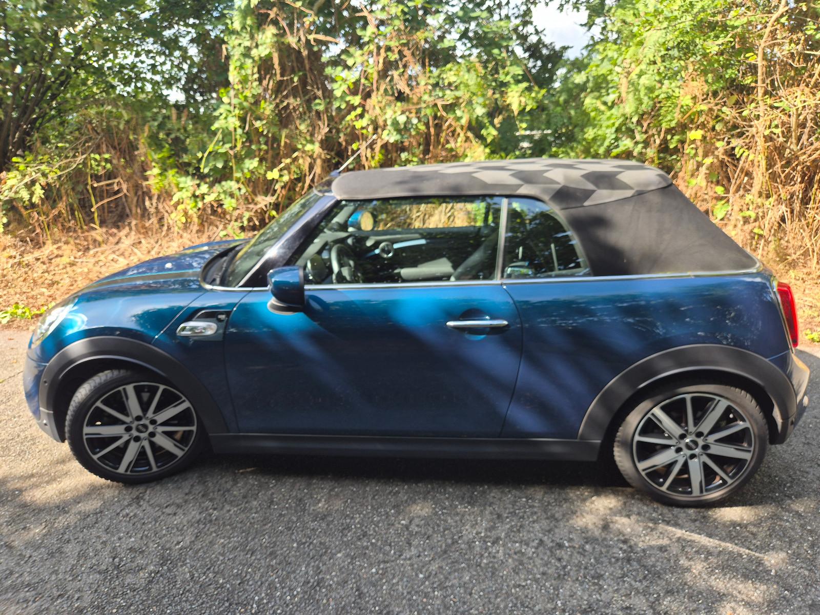 MINI Cooper S Cabrio Cooper S Sidewalk Cabrio Sid...