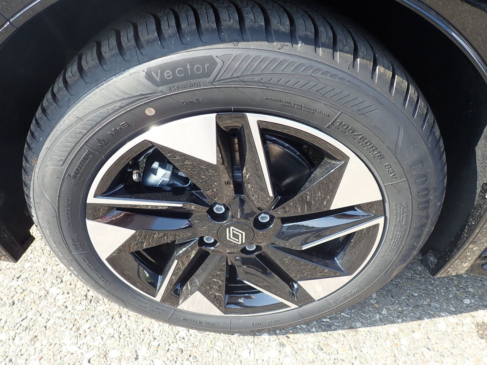 Fahrzeugabbildung Renault Clio Techno Full Hybrid E-Tech 160