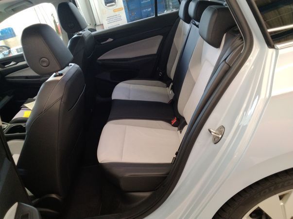 Volkswagen Golf - Bild 7