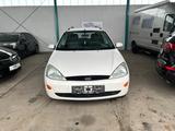 Ford Focus Turnier 1.8TD 55kW - Ford Focus aus 2001: Kombi