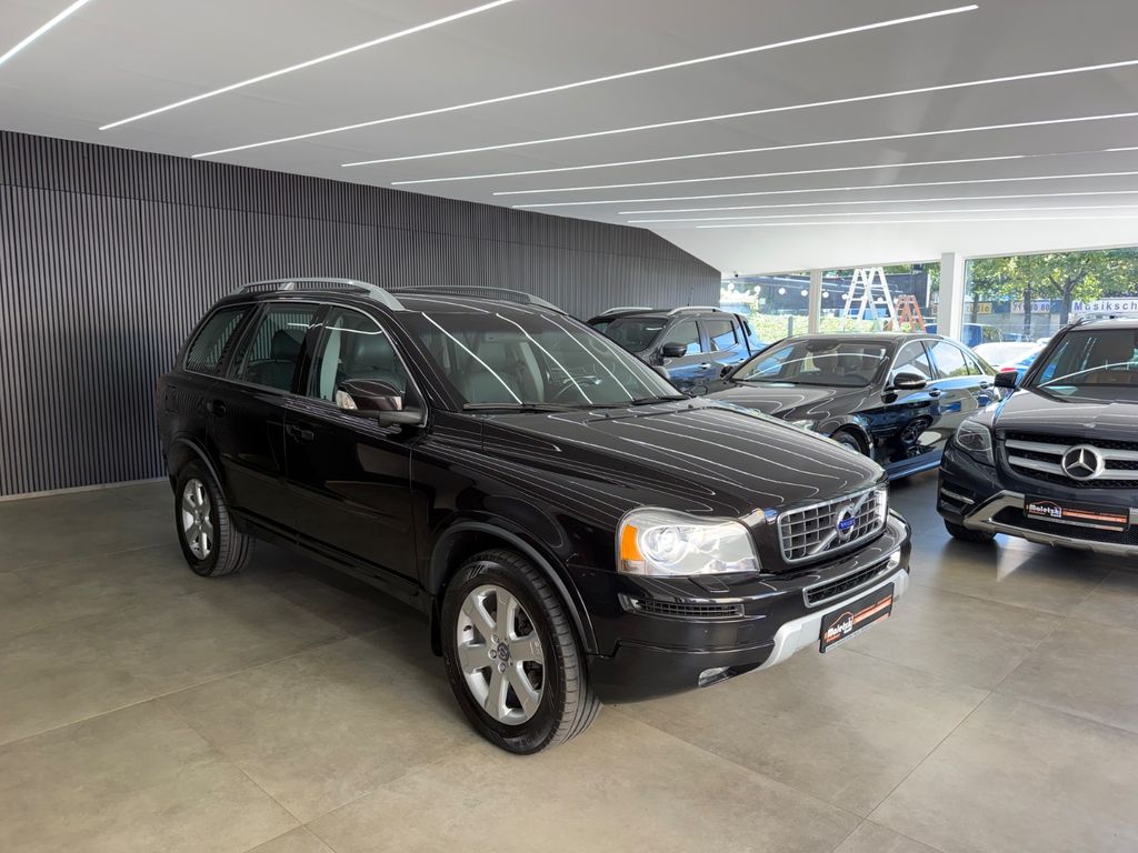 VOLVO XC 90 XC90 2.4 D5 Momentum Bi-Xenon*7.Sitze*Totwink
