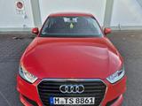 Audi A1 1.8 TFSI S tronic sport Sportback sport - Cars in München: Kleinwagen