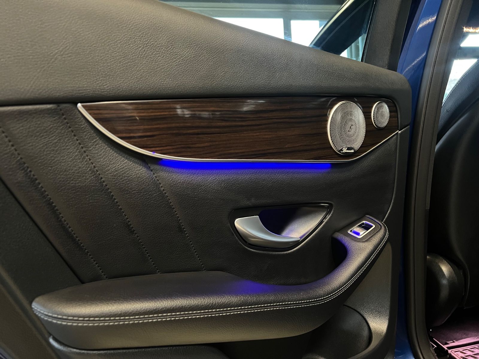 Fahrzeugabbildung Mercedes-Benz GLC 400 d Coupe 4Matic AMG LINE *MB100 GARANTIE