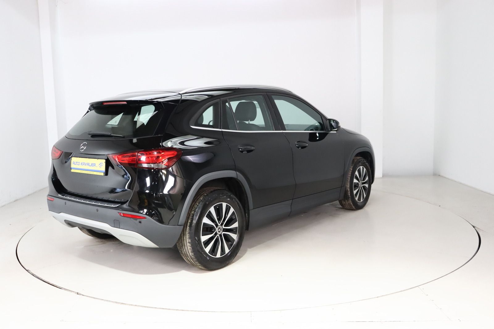 Fahrzeugabbildung Mercedes-Benz GLA 200 d * Leder * SHZ * AHK