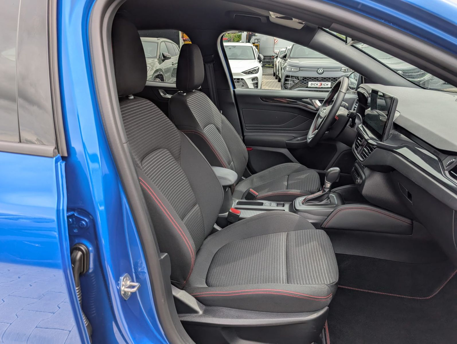 Fahrzeugabbildung Ford Focus 1.0 ST-Line X MATRIX*B&amp;O*ACC*KAM*APP*LHZ