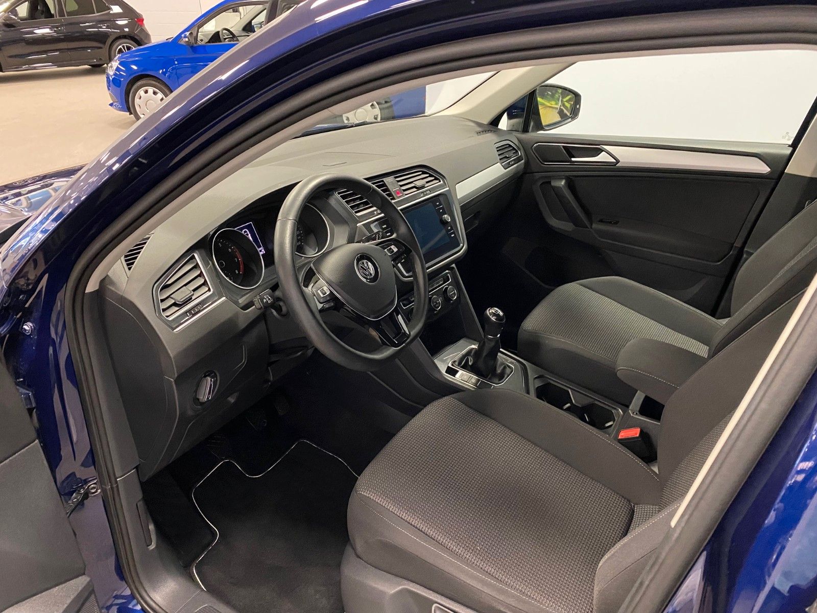 Fahrzeugabbildung Volkswagen Tiguan 1.4 TSI Trendline+NAVIGATION+AHK schwenk+