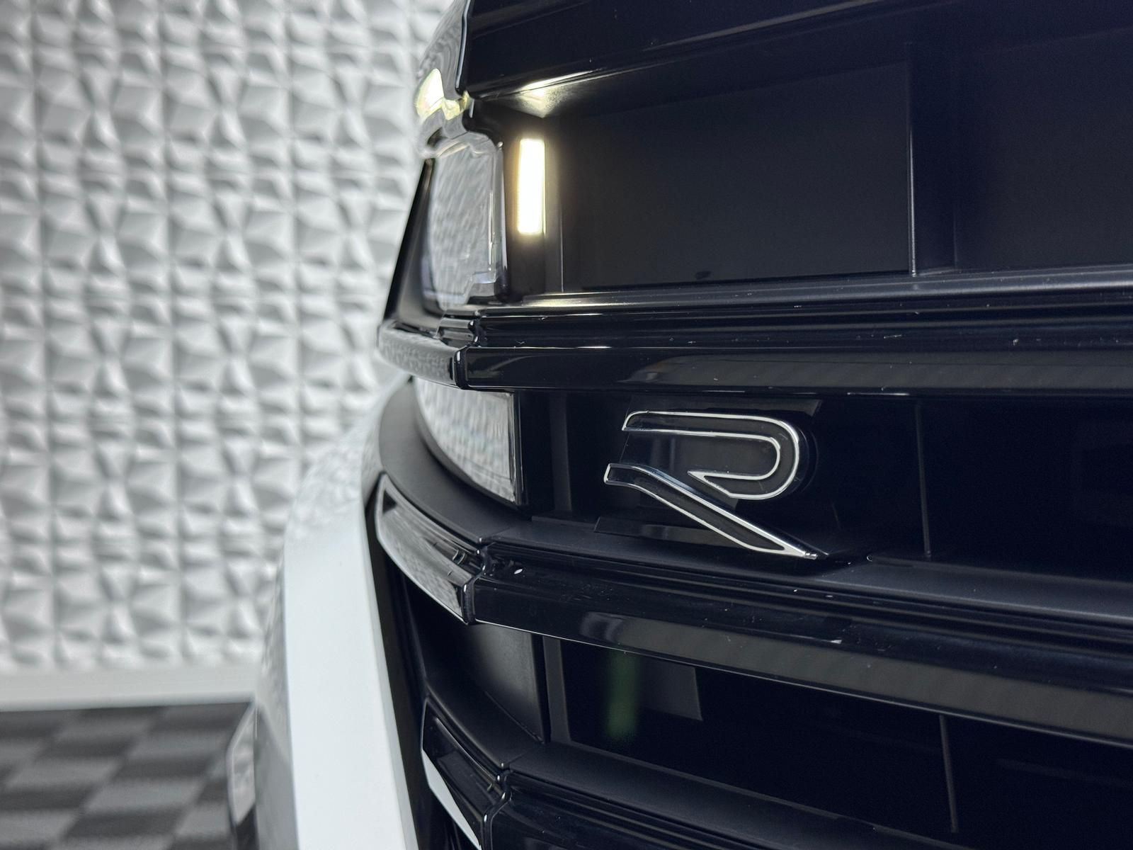 Fahrzeugabbildung Volkswagen 3.0 TDI*R-LINE*IQ*ALLRADLENK*DYNAUDIO*STANDHZ*AH