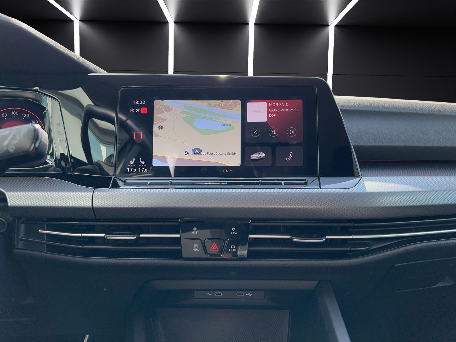 Fahrzeugabbildung Volkswagen Golf VIII Variant eTSI Active DSG NAVI LED AppCo