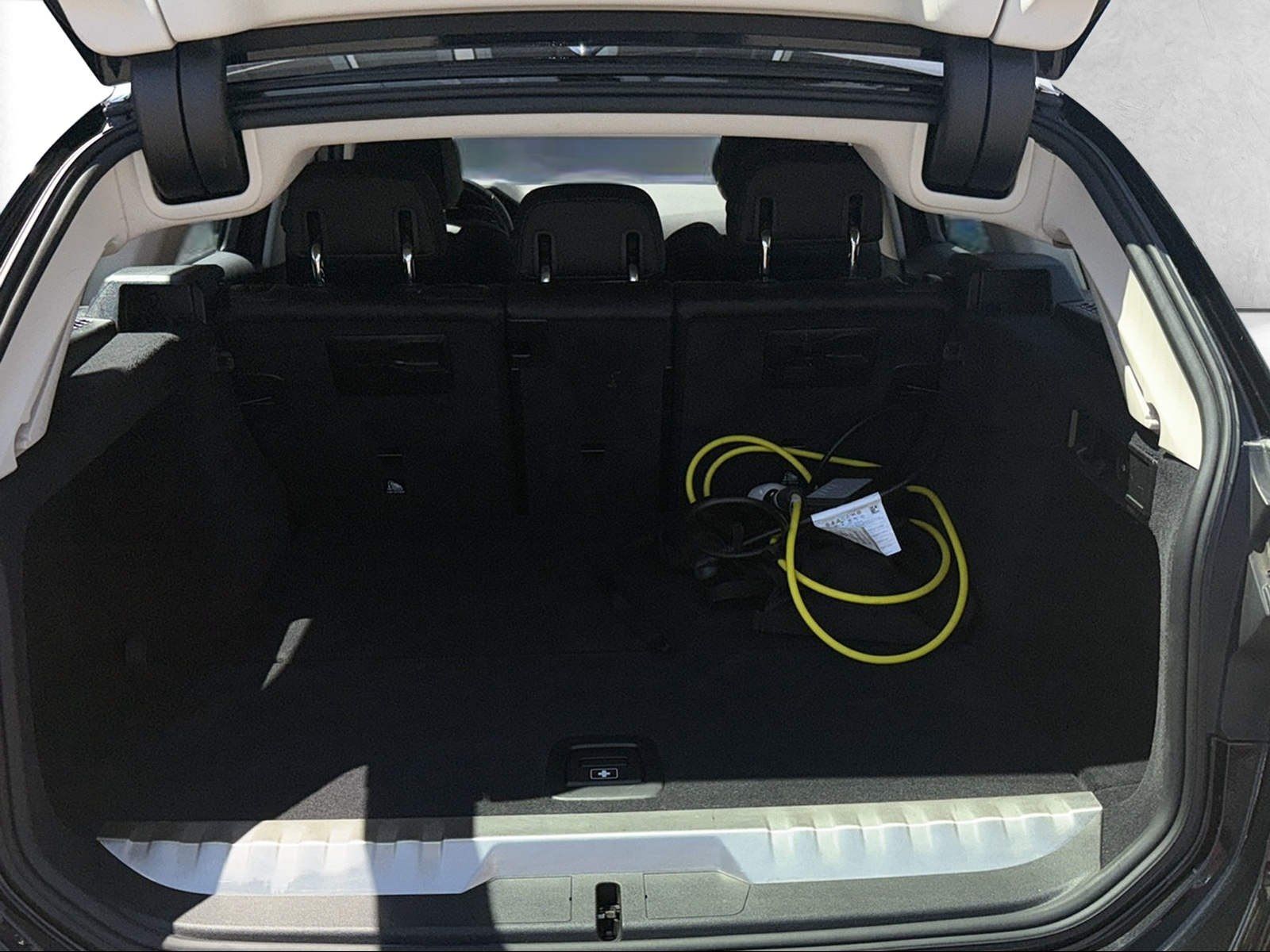 BMW 320e xDrive Touring Luxury Line foto 12