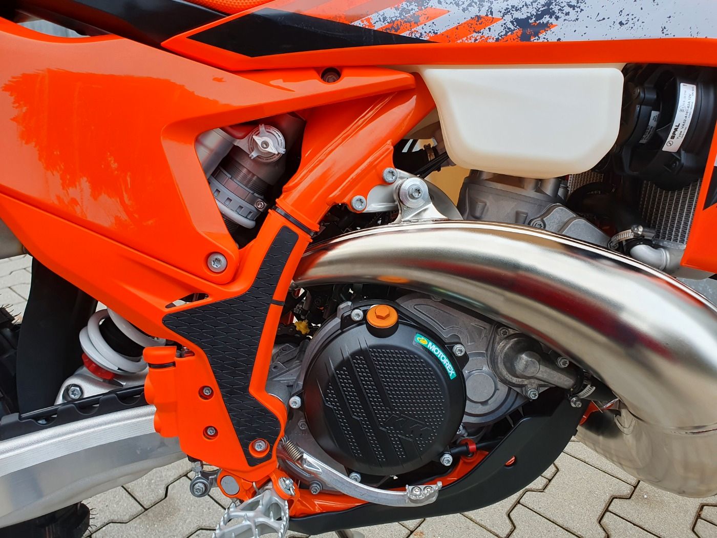 Fahrzeugabbildung KTM 300 EXC Hardenduro Modell 2024