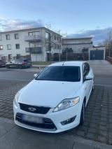 Ford Mondeo - Ford Mondeo aus 2010: Kombi