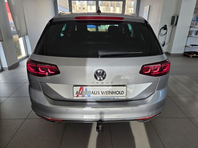 Passat Variant Elegance 2.0 TDI MATRIX STH AHK N