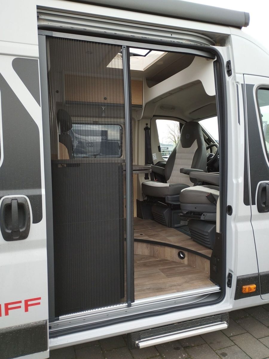 Fahrzeugabbildung Sunlight Adventure Cliff 640 Automatik, Dörr Edition, LTE
