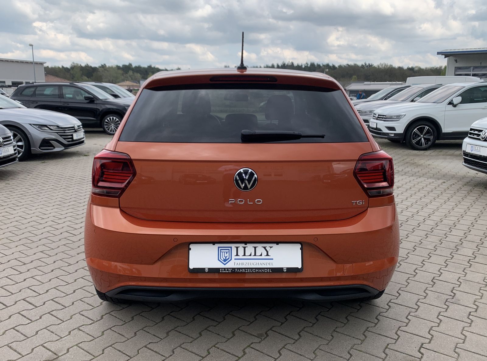 Fahrzeugabbildung Volkswagen Polo 1.0 TGI*Highline*Navi*Cam*ACC*SHZ*MFL*