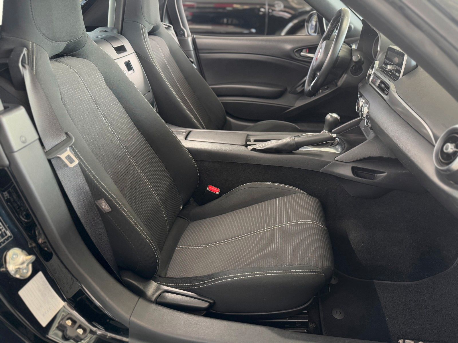 Fahrzeugabbildung Fiat 124 Spider  Klimaanlage Tempomat LM-Felgen TOP