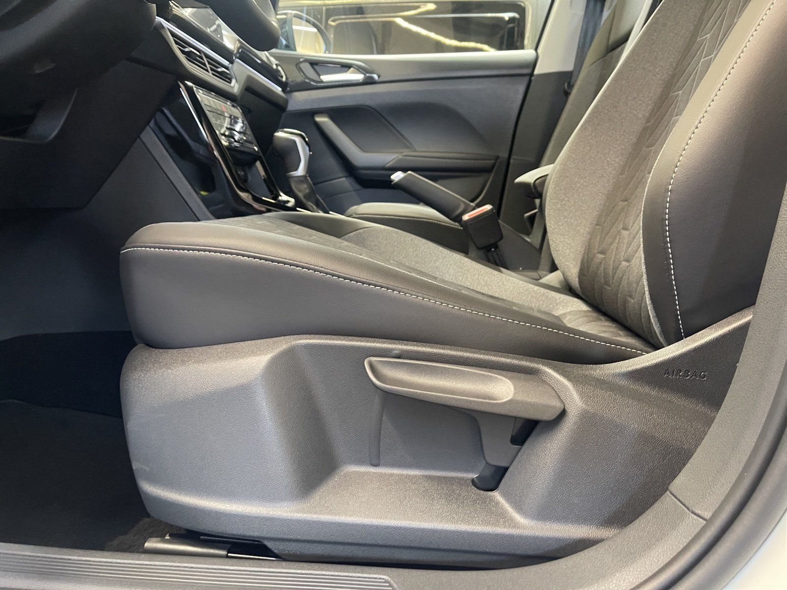 Volkswagen T-Cross - Bild 10