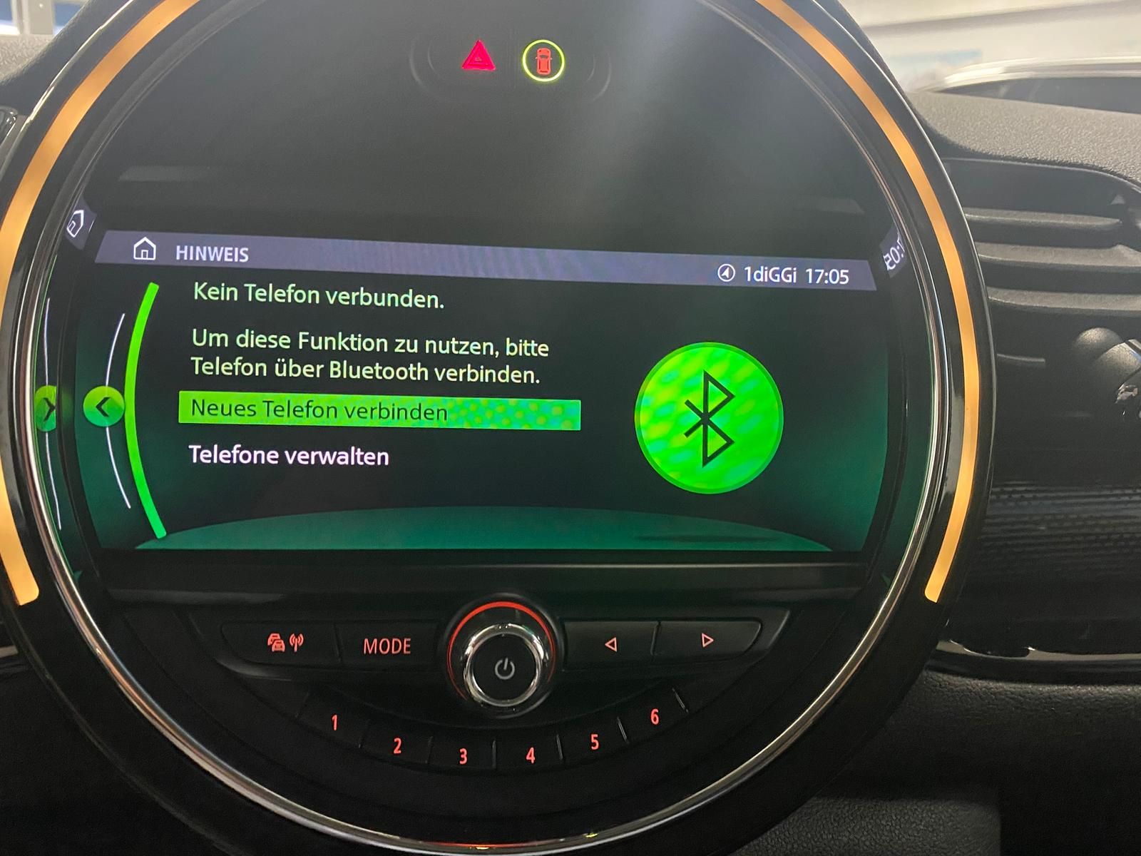 Fahrzeugabbildung MINI Cooper 1.5 12V Cooper KLIMA+NAVI+SITZHEIZ+ALU+LE