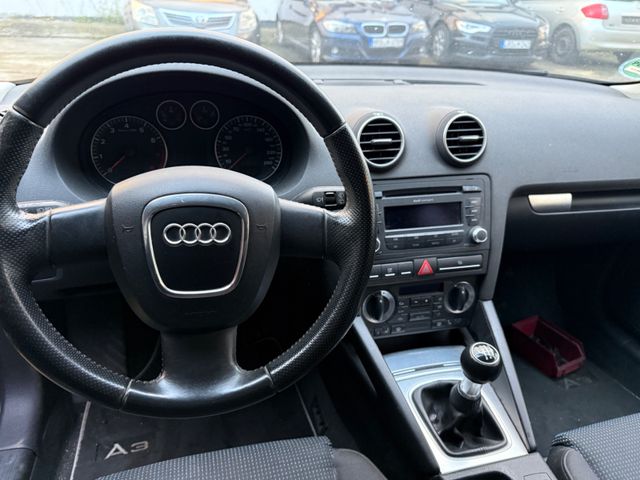 Audi A3  Sportback 1.6 FSI Ambition