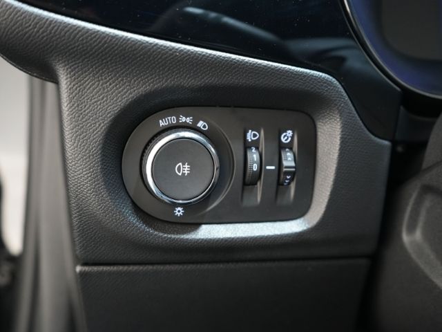 Corsa F FACELIFT GS+LED LICHT+NAVI+RÜCKFAHRKAMER