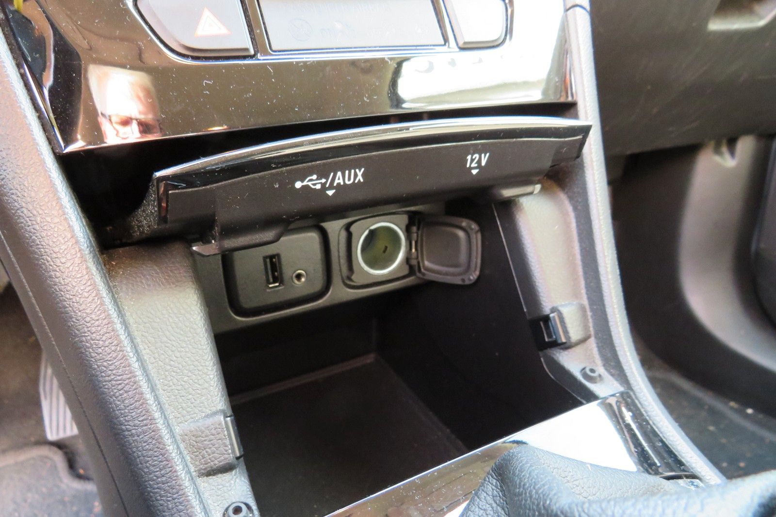 Fahrzeugabbildung Opel Mokka X ACTIVE KAMARA SITZH. GRA PDC APP-CON.