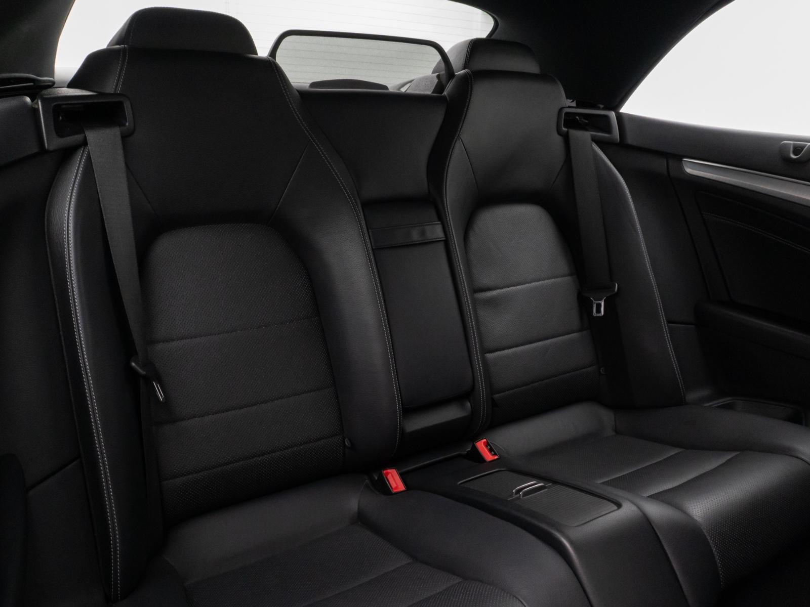 Mercedes-Benz E 200 Cabrio LED Sitzhzg Navi PDC Tempomat Leder