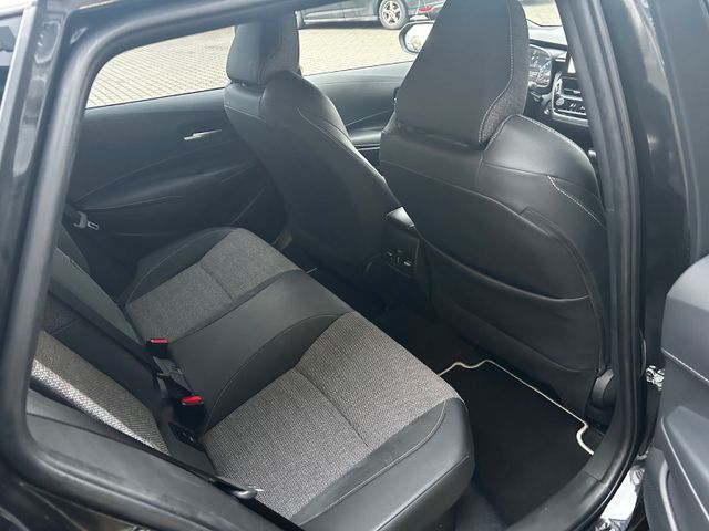 Corolla 1,8 Hybrid Business Edition*RFK*PDC*