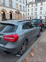 Mercedes-Benz saubers Auto Gla 180 - Mercedes-Benz GLA 180 in Frankfurt (Main)