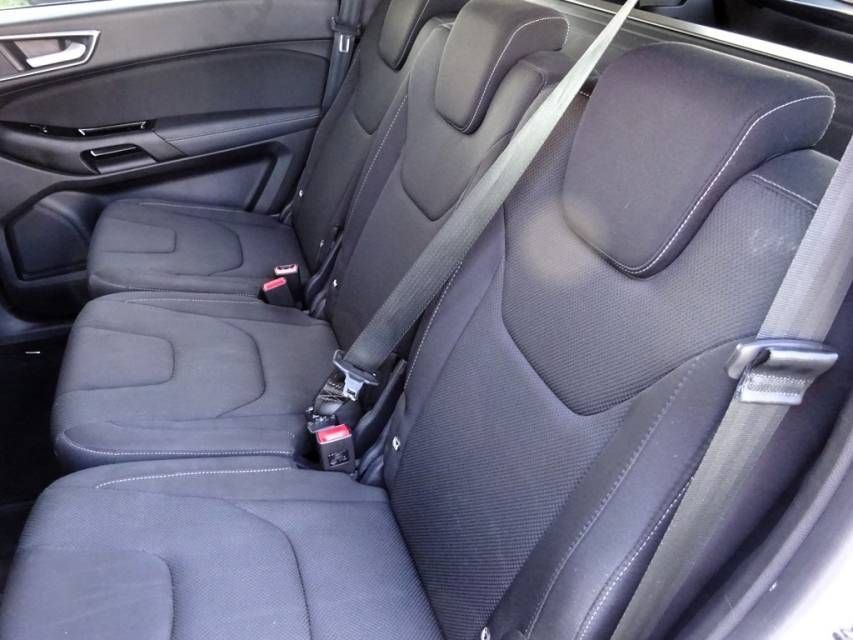 Fahrzeugabbildung Ford S-MAX 2.5 Duratek (FHEV) Hybrid Titanium AHK