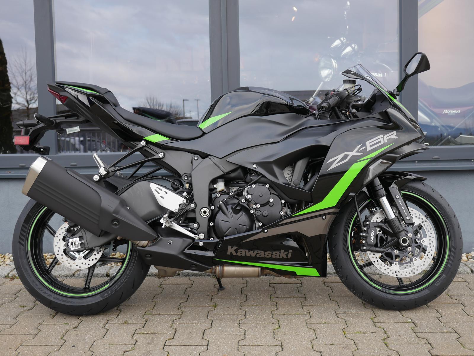 Kawasaki Ninja ZX-6R - beide Farben sofort verfügbar