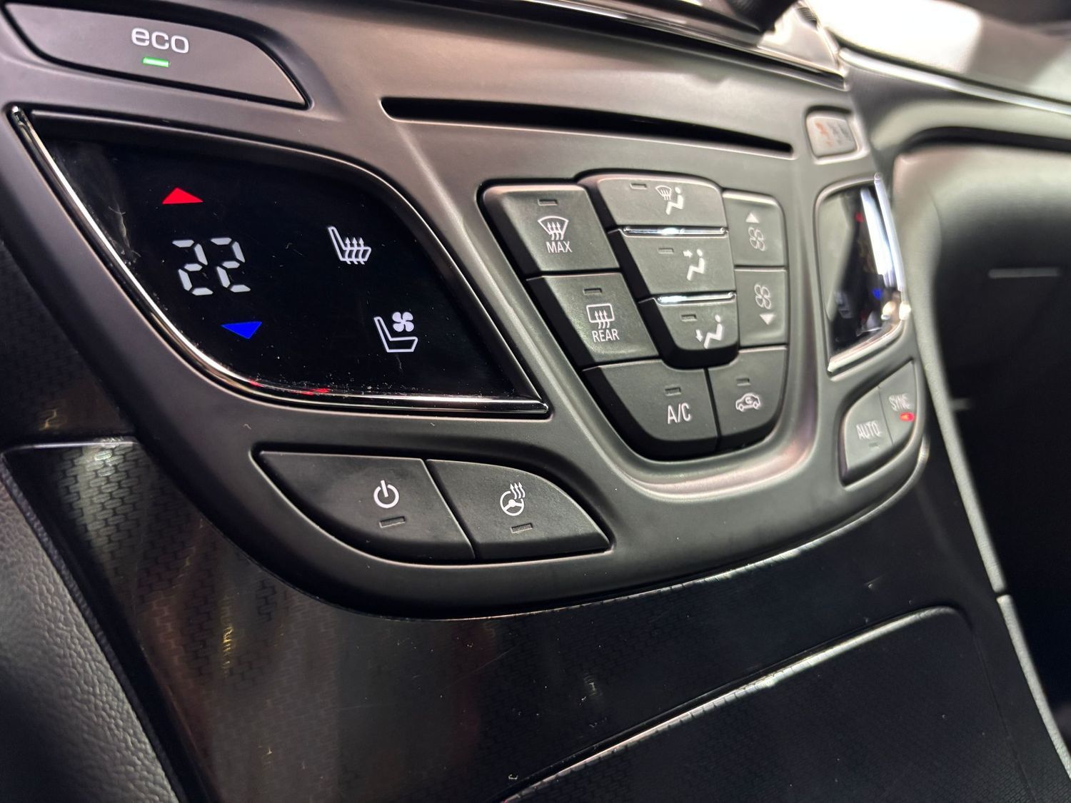 Fahrzeugabbildung Opel Insignia OPC Innovation 4x4#Kamera#Bose#beheizb.