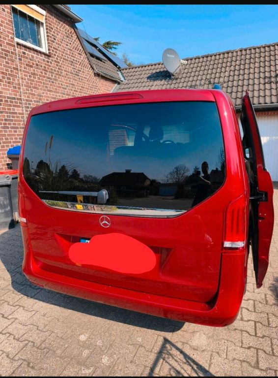 Image of Mercedes-Benz EQV