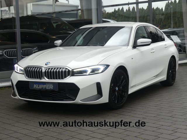 BMW 330 i M Sportpaket ACC°Ad.LED° HIFI°Rfcam°M 18"