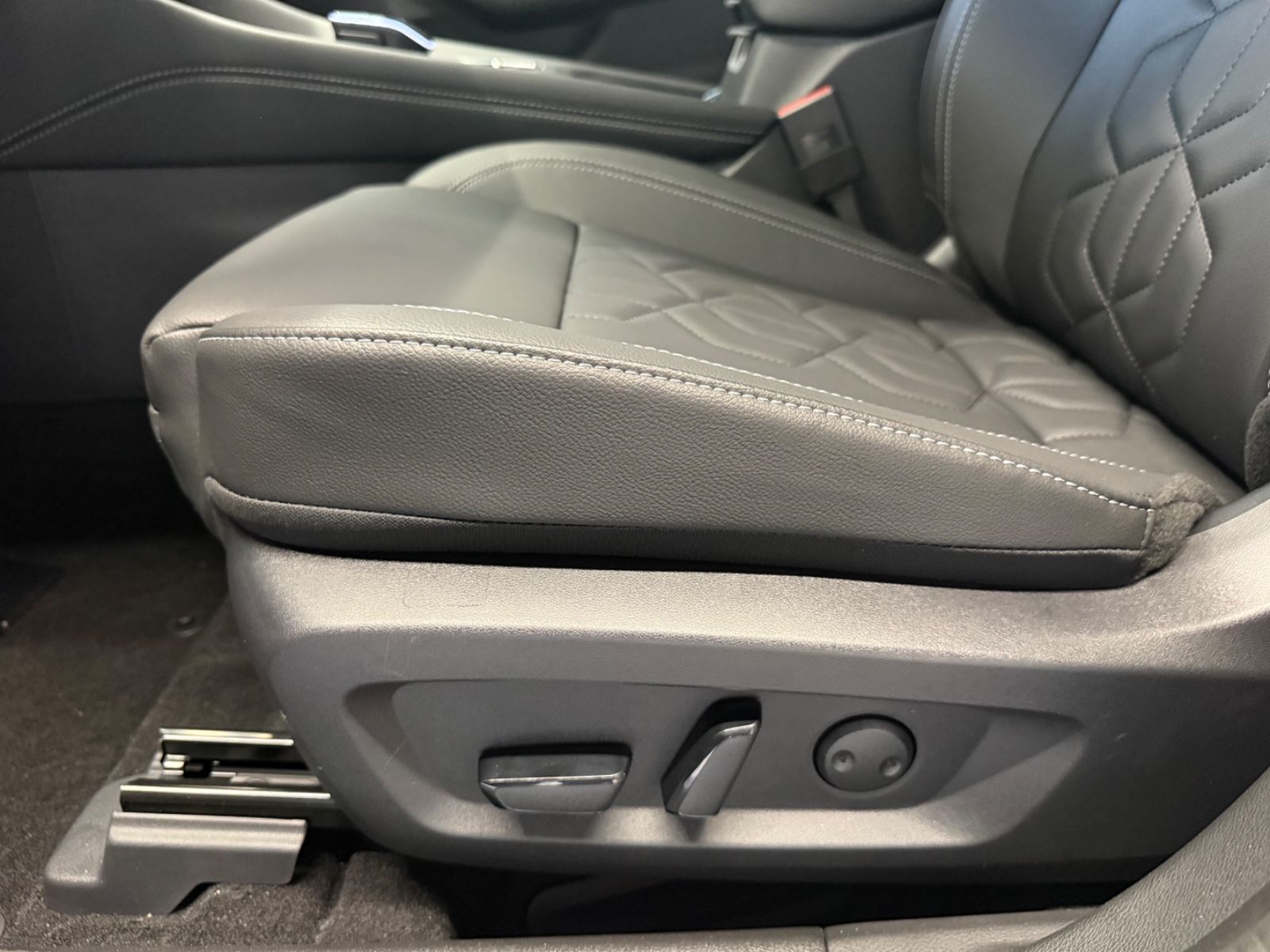 Fahrzeugabbildung Nissan Tekna e-Power 360° Kamera,  Navi