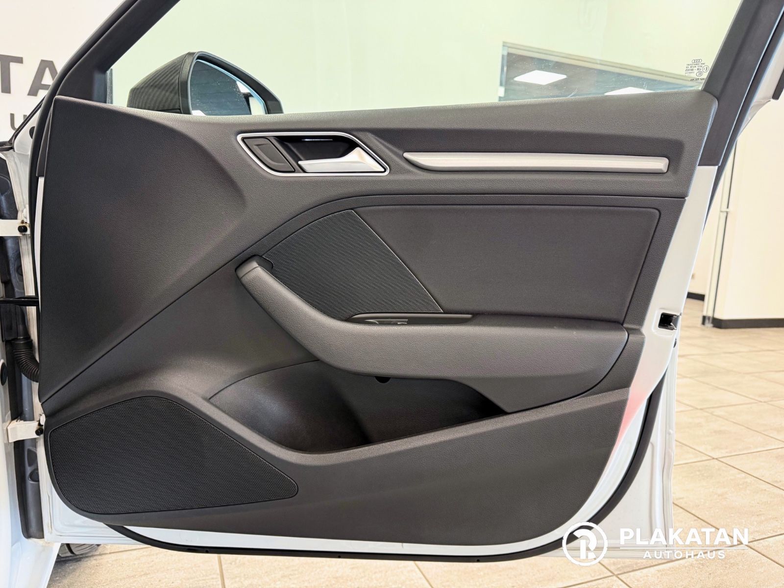 Fahrzeugabbildung Audi A3 Sportback Navi DigitalInstr LED