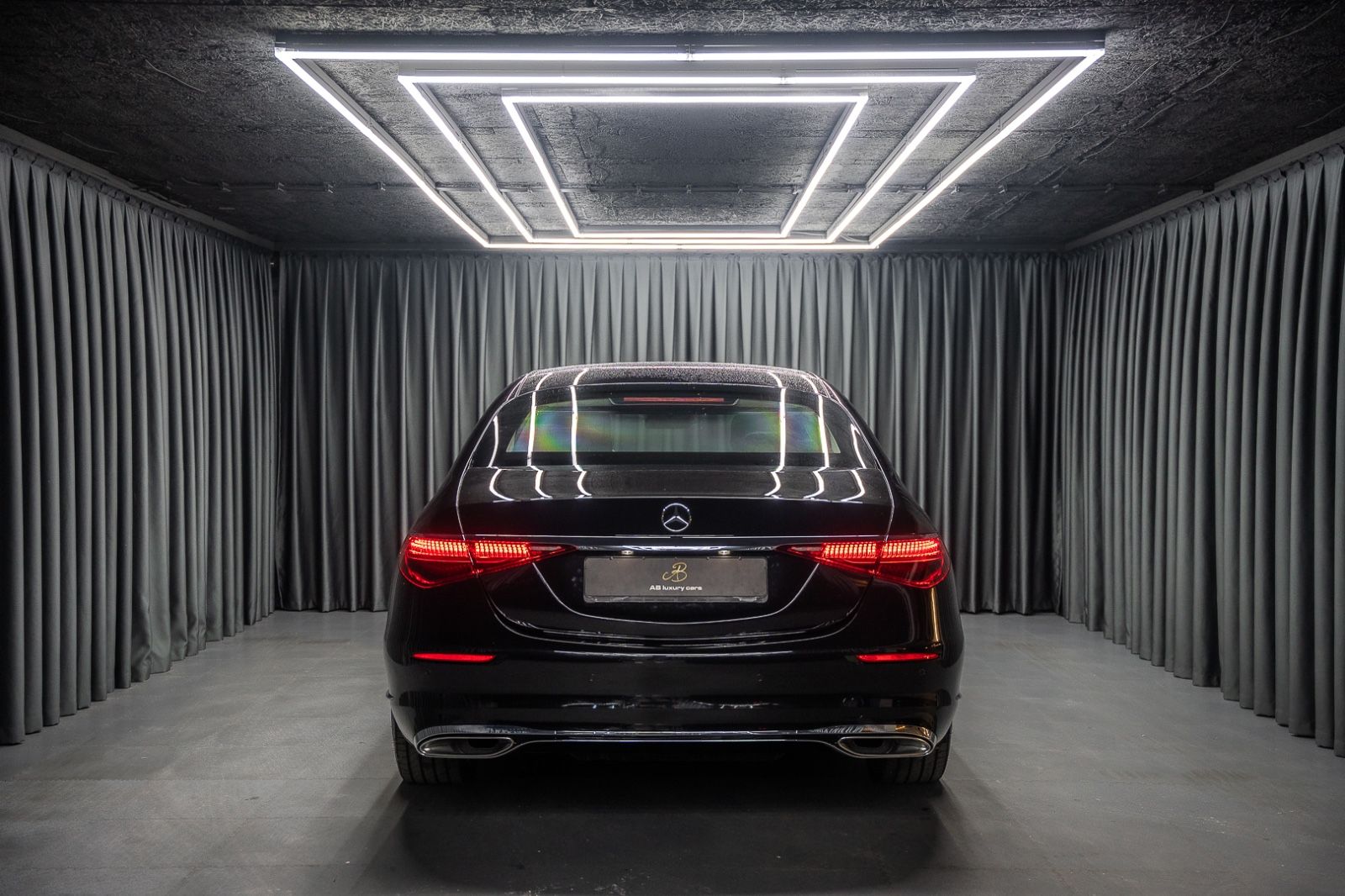 Fahrzeugabbildung Mercedes-Benz S 680 4M GUARD Armored VR10 FULL STOCK 2025