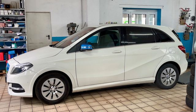 MERCEDES-BENZ B Electric Drive