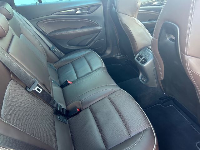 Fahrzeugabbildung Opel Insignia Sports Tourer GSi 4x4 Aut.+Panorama+