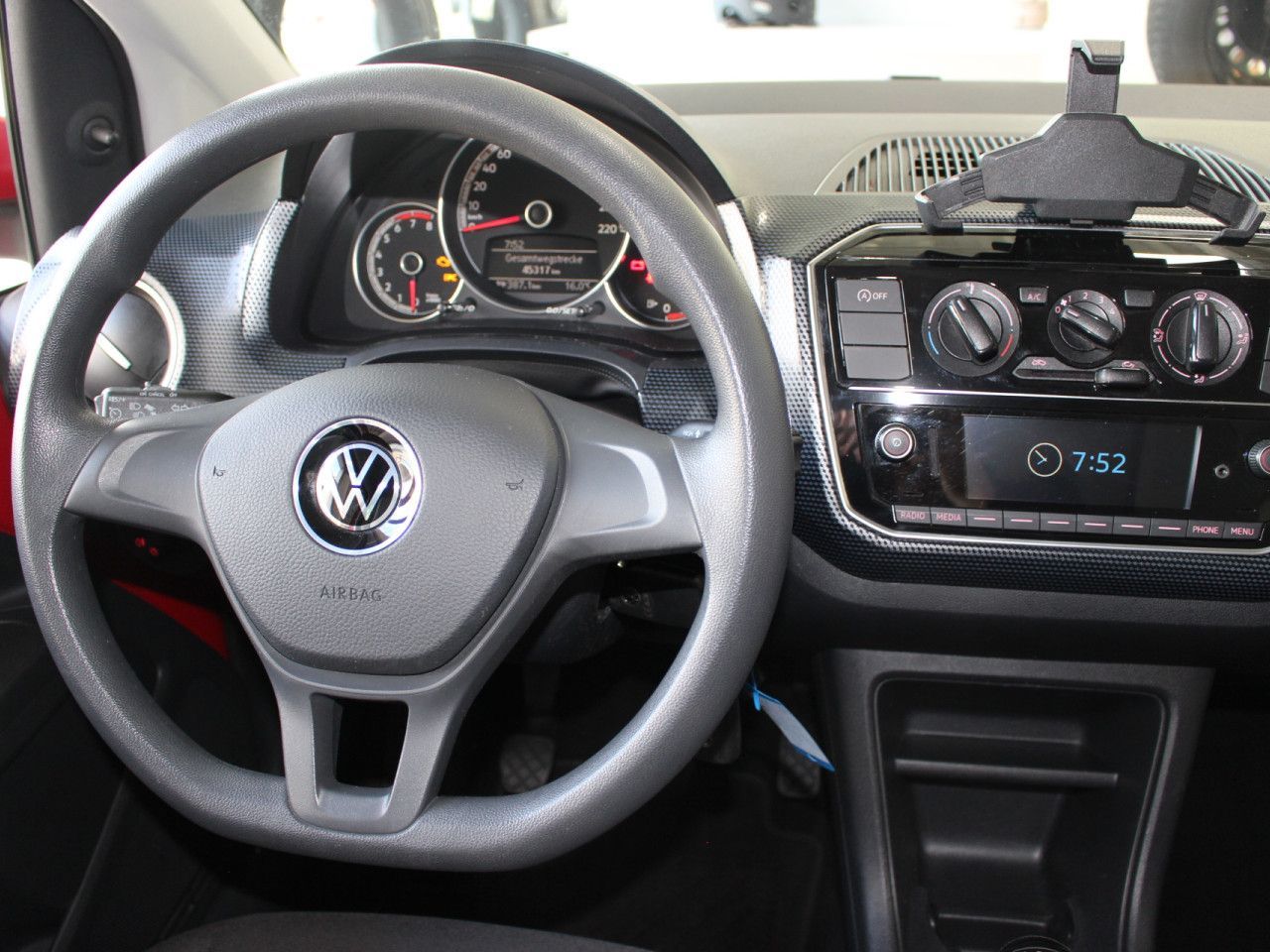 Fahrzeugabbildung Volkswagen up! Move 1.0 RFK/PDC/Tempomat