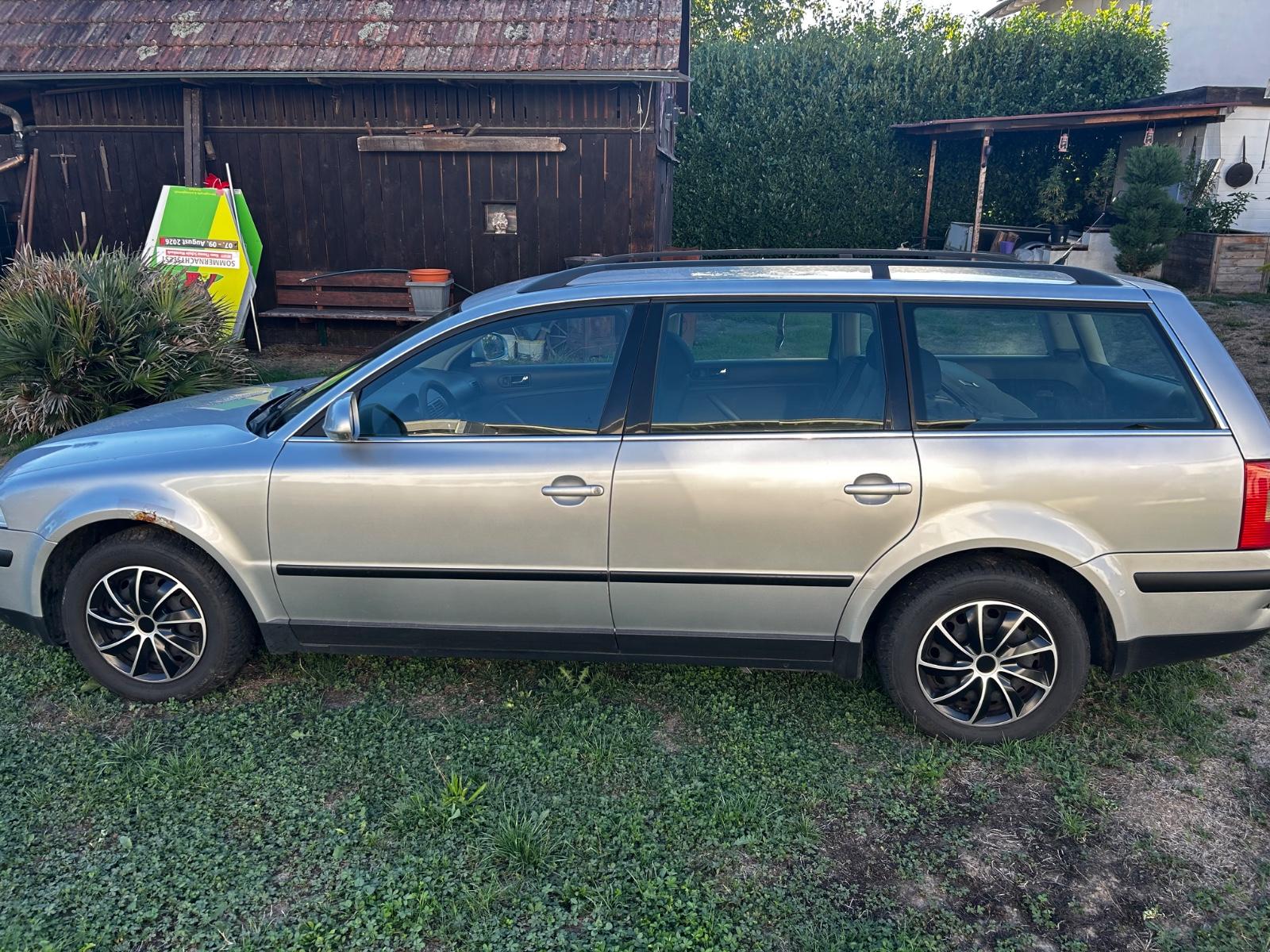 Volkswagen Passat 2005 — салон