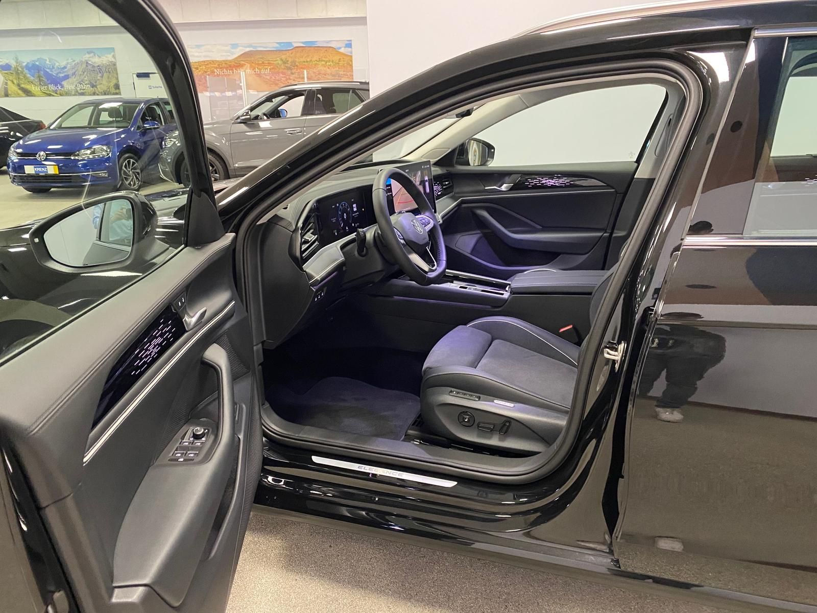 Fahrzeugabbildung Volkswagen Passat Variant 1.5 eTSI Elegance AHK+MATRIX+ACC+