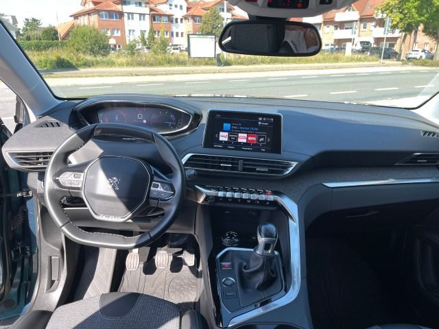 Fahrzeugabbildung Peugeot 5008 1.5 hdi Allure AHK/Allwetter