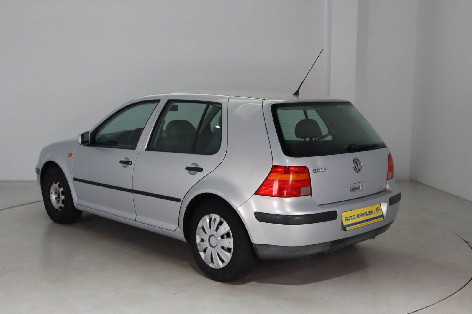 Fahrzeugabbildung Volkswagen Golf 1.6 * Klima *