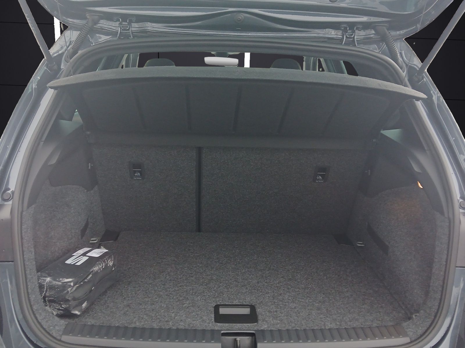 Fahrzeugabbildung SEAT Arona FR Tech Kessy LED