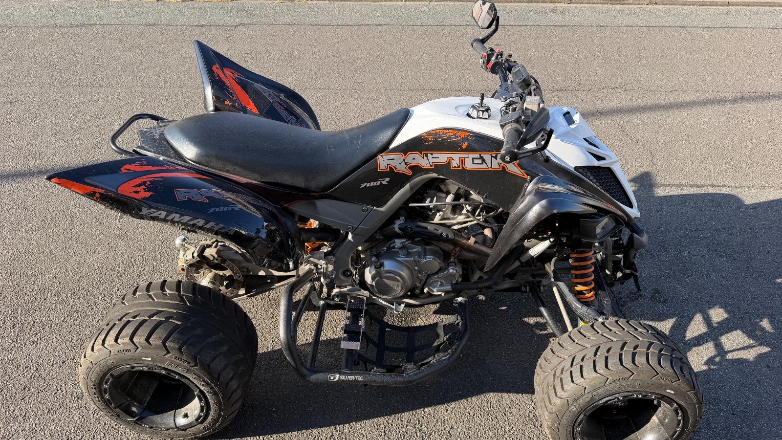 Yamaha Raptor 2014 — interior