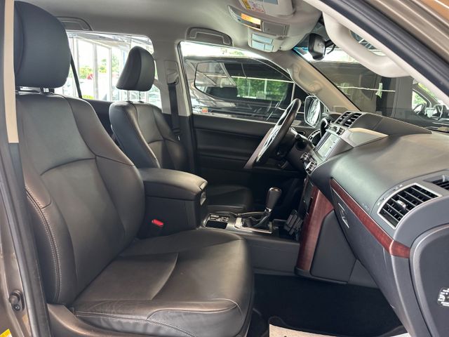 Toyota Land Cruiser  Executive
