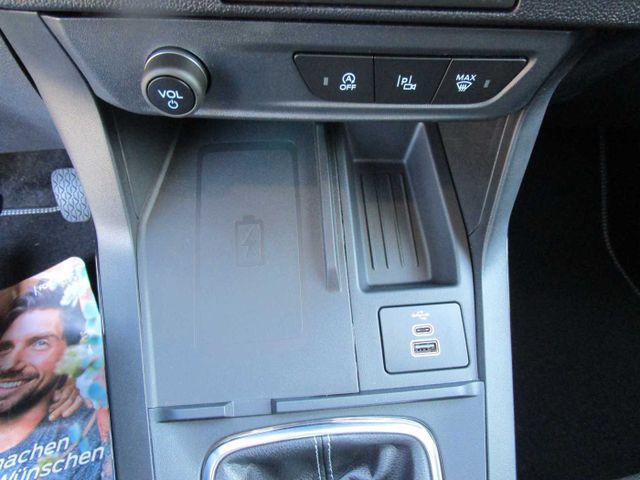 Puma 1.0 EB MHEV TITANIUM/RFK/TWA/Navi/DAB+