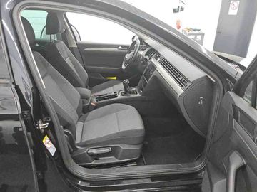 Volkswagen Passat Variant - 5