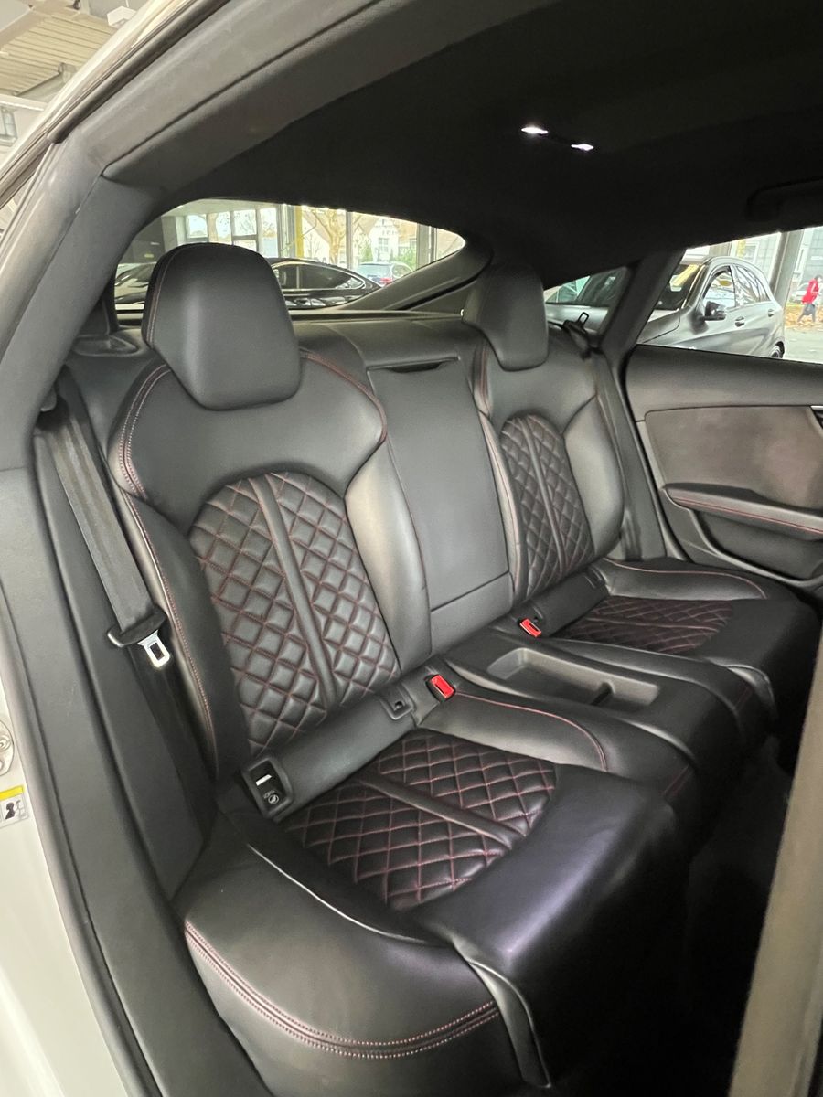 Fahrzeugabbildung Audi A7 Sportback 3.0TDI quattro competition RS-SITZE